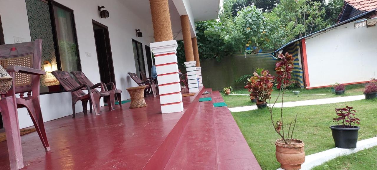 Marari Phoenix Beach Homestay 马拉利库兰 外观 照片