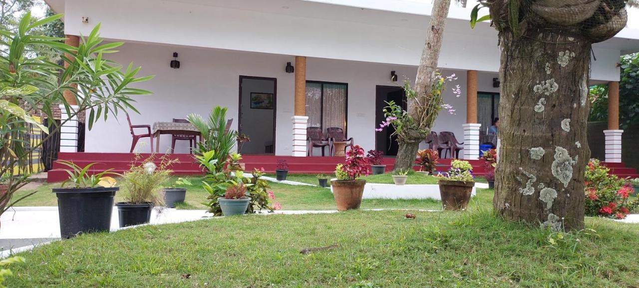 Marari Phoenix Beach Homestay 马拉利库兰 外观 照片